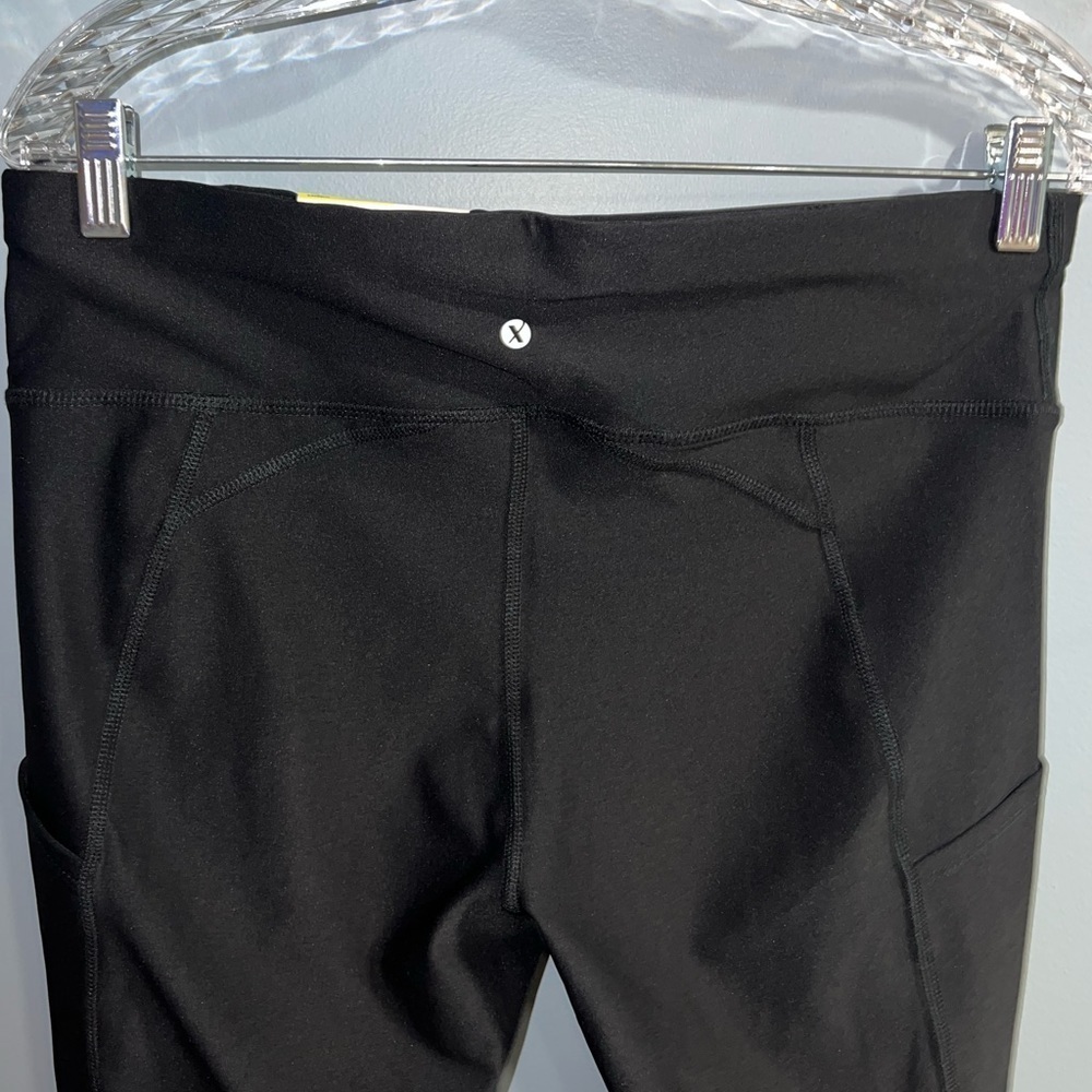 Xersion- Capri compression pants - Picture 5 of 8